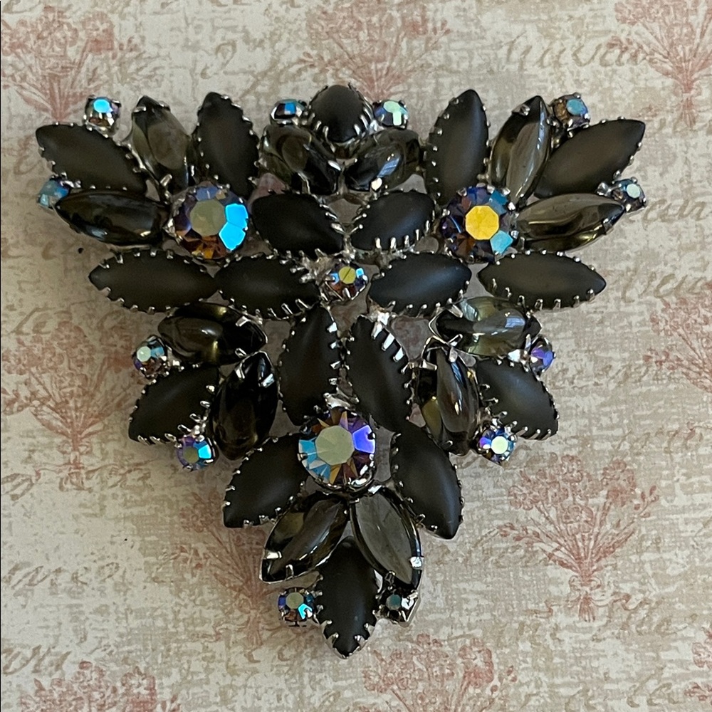 Vintage D & E Juliana brooch with clear and frosty grey navettes and smokey AB